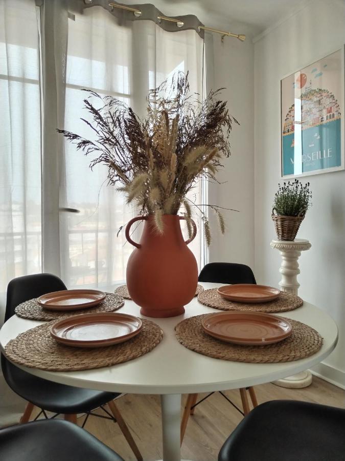 Massilia Calling Appartement Marseille Proche Metro Climatise Bien Decore Exterior foto
