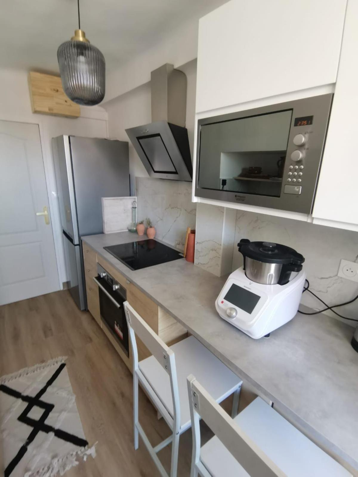 Massilia Calling Appartement Marseille Proche Metro Climatise Bien Decore Exterior foto